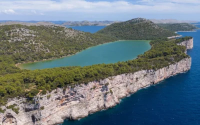 Isola Lunga in barca: alla scoperta del paradiso nascosto tra le isole della Croazia