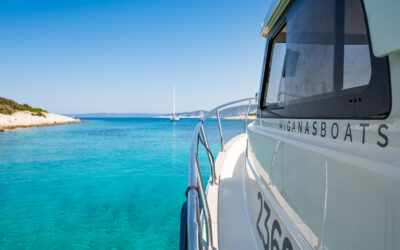 White Sand Bays around us that you can visit with a boat